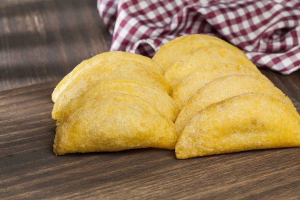 Empanadas Savoureux Cuisine Colombienne Photo Sur Fond Bois — Photo