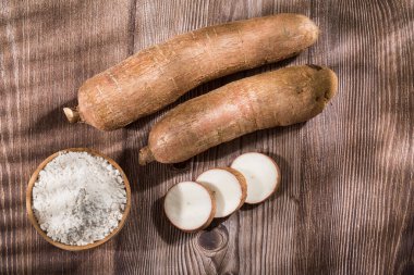 Manihot esculenta - Çiğ cassava kökü nişastası.