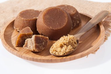 Panaela - Şeker kamışı Sert pekmez veya Jaggery ve şeker