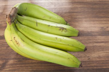 Organik Yeşil Muz Lezzetli Tropikal Meyve - Musa Paradisiaca