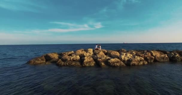 Love on the rocks of cyprus — Stock Video