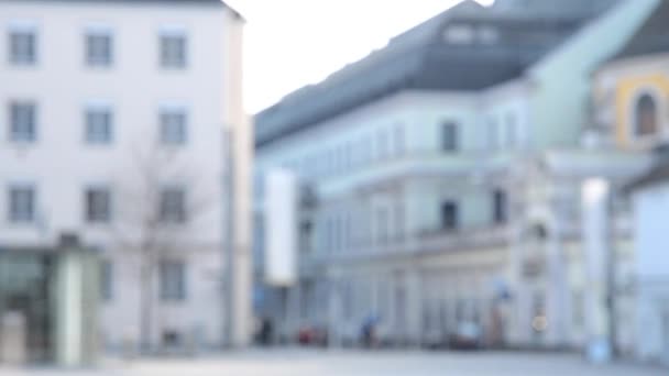 Defocussed bilder av en gata i Linz Österrike Royaltyfri Stockvideo