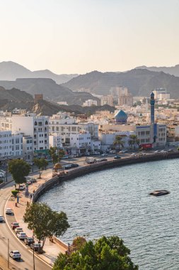 Orta Doğu, Arap Yarımadası, Umman, Muscat, Muttrah. Muttrah 'daki rıhtım ve liman.