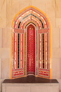 Orta Doğu, Arap Yarımadası, Umman, Muscat. Muscat 'taki Sultan Qaboos Büyük Camii' nin iç manzarası.