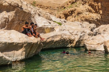 Orta Doğu, Arap Yarımadası, Umman, Al Batinah Güney, Wadi Bani Khalid. 25 Ekim 2019. Wadi Bani Khalid 'deki yüzme havuzları.