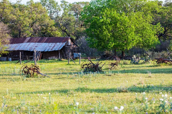 Marble Falls Texas Usa 2021 Április Rozsdás Antik Mezőgazdasági Berendezések — Stock Fotó