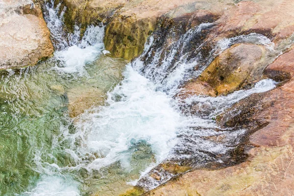 Concan Texas Usa Voda Tekoucí Přes Skály Řece Frio — Stock fotografie