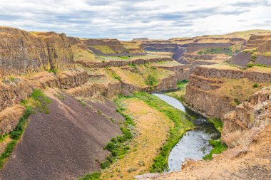 Palouse Falls Eyalet Parkı, Washington, ABD. Palouse Falls Eyalet Parkı 'ndaki Palouse Nehri Kanyonu..