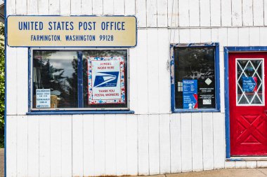 Farmington, Washington, ABD. 24 Mayıs 2021. Palouse Hills 'te küçük bir postane..