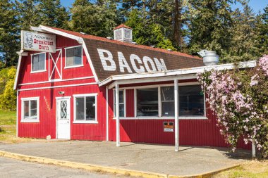 Coos Bay, Oregon, ABD. 2 Mayıs 2021. Coos Bay, Oregon 'da kahvaltı..