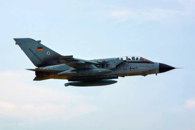 Savaş uçağı havada - Panavia Kasırgası - Luftwaffe