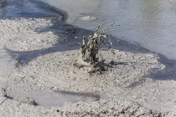 Hot boiling mud pool in the Wai-O-Tapu geothermal area, Rotorua, New Zealand — Stock Photo, Image