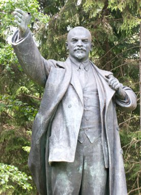 lenin heykeli