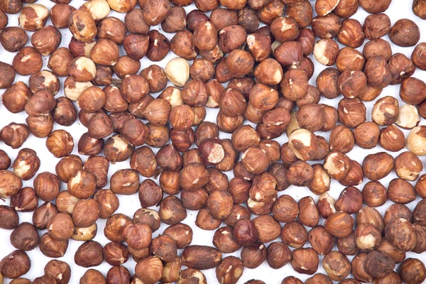 Органические орехи ореха на белом фоне — стоковое фото