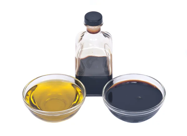 Extra virgin oil and balsamic vinegar in bowl — Stock Photo, Image