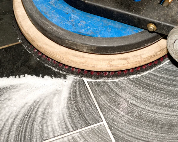 Eski balmumu sıyırma