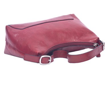 Çekici deri kırmızı çanta