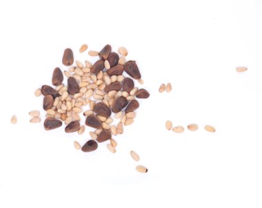 Organik çam fıstığı ve kabuk olmadan