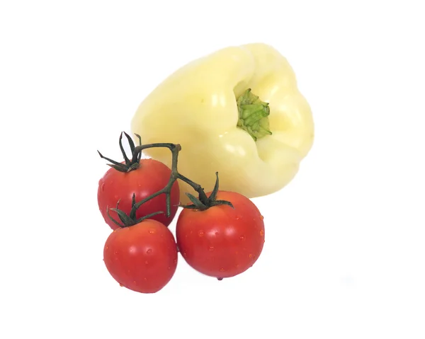 Органические помидоры и цыганский перец — стоковое фото