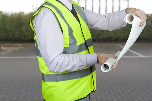 Yapı sitesi mühendis yüksek görünürlük yeleği