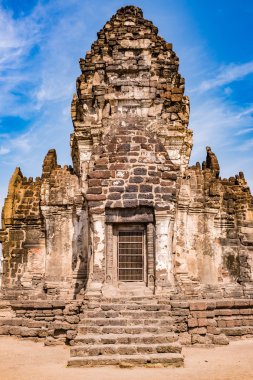 Phra saldırın Sam Yod / antik bir tapınak /Thailand (Lop Buri)