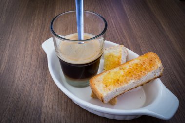 Kapuçino tost Tay stlye ile