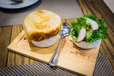 Sığır straganof paçanga böreği