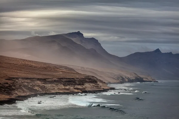 Fuerteventura, Kanarya Adaları, İspanya dağlara görüntülemek