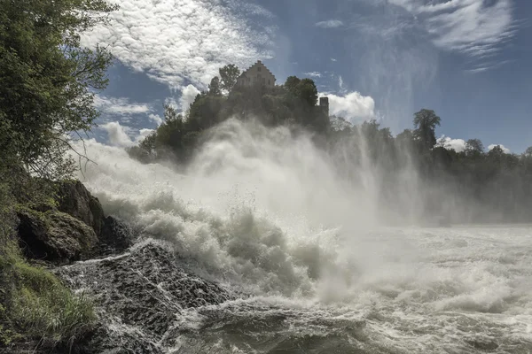 La caída de Rheine en Schaffhausen, Suiza . —  Fotos de Stock