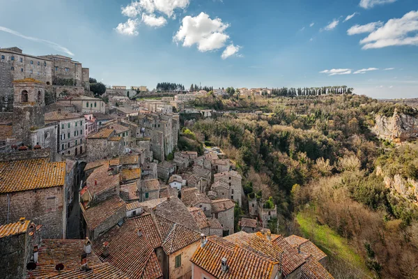 Pitigliano. Casco antiguo en provincia de Grosseto, Italia — Foto de Stock