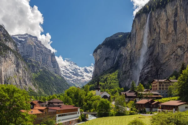 Valle di Lauterbrunnen in Svizzera Foto Stock Royalty Free
