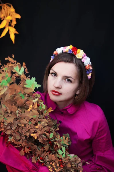 Wreath on girl head. Young beautiful woman portrait with long ha — 스톡 사진