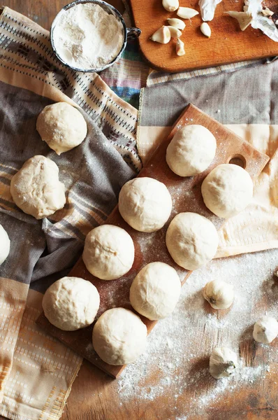 Preparing buns bread. Rustic style. Ingredients for homemade br — Stock Photo, Image