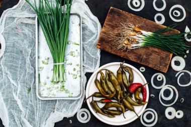 Soğan, pancar, biber, sarımsak, havuç, lahana sa hazırlamak hazır