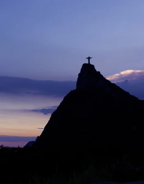 Christus de Verlosser standbeeld in de avond zon, Rio de Janeiro, Brazilië. — Stockfoto