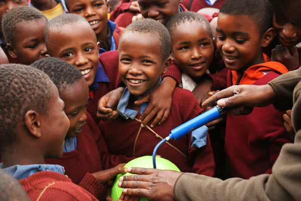 Африканские дети в школе — стоковое фото