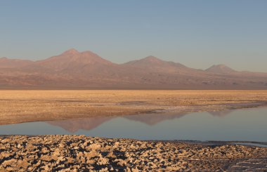 Gün batımı Atacama Salar, Şili