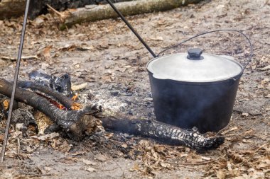 Bowler , bir tencerede çorba .