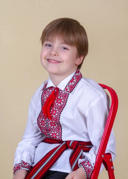 Retrato Niño Lindo Con Pelo Rubio Niño Sonriendo Infancia Feliz — Foto de Stock