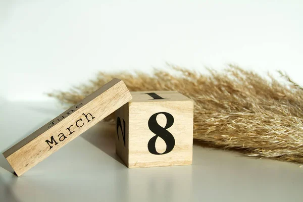 木製の机のカレンダー番号 日付8 女性の母の日 — ストック写真