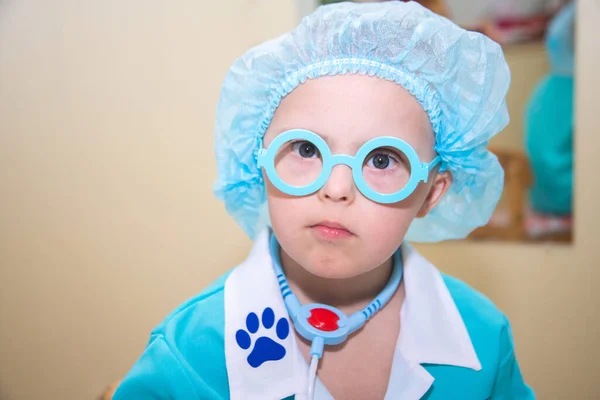 Jongen Met Syndroom Portret Van Een Genetisch Gehandicapt Kind Een — Stockfoto