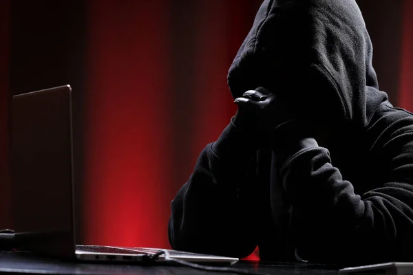 Internationale Hacker Schwarzem Pullover Und Schwarzer Maske Versuchen Die Regierung — Stockfoto