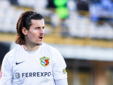 POLTAVA, UKRAINE - 6 Mart 2021: Lüksemburglu profesyonel futbolcu Olivier Thill, Vorskla - Vorskla Stadyumu 'nda FC Mariupol