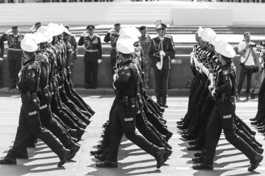 KYIV, UKRAINE - 24 AĞUSTOS 2021: Ukrayna 'nın bağımsızlığının 30. yıldönümü münasebetiyle askeri geçit sırasında Ukrayna ordusu