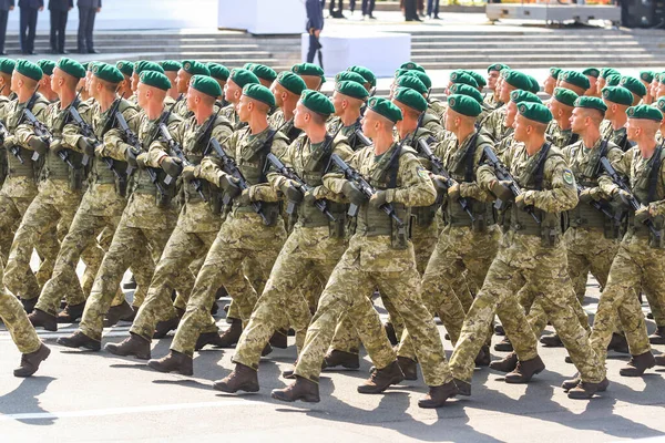 Kyiv Ucraina Agosto 2021 Militari Ucraini Durante Parata Militare Occasione — Foto Stock