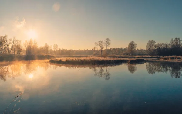 Sunny Frosty Morning Foggy Swamp Soft Focus — Stock Photo, Image