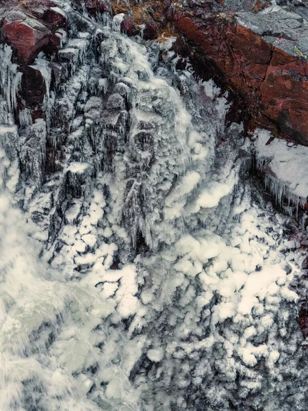 冰瀑布特写 自然背景 纵向观点 — 图库照片