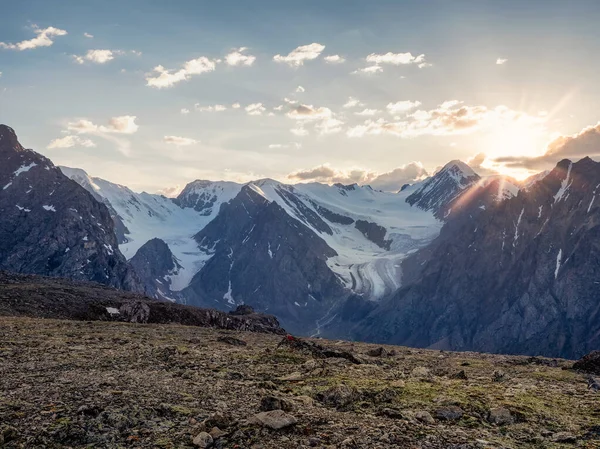 Мягкий Фокус Скалистые Горы Ледником Вечерним Светом Заходящего Солнца Удивительный — стоковое фото
