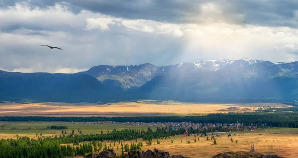 Kurai Nin Altai Köyü Altai Deki Kurai Bozkırının Geniş Panoramik — Stok fotoğraf