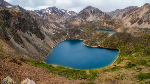 Panoramic View Clean Mountain Blue Lake Shape Heart Altai Beautiful — Stock Photo, Image